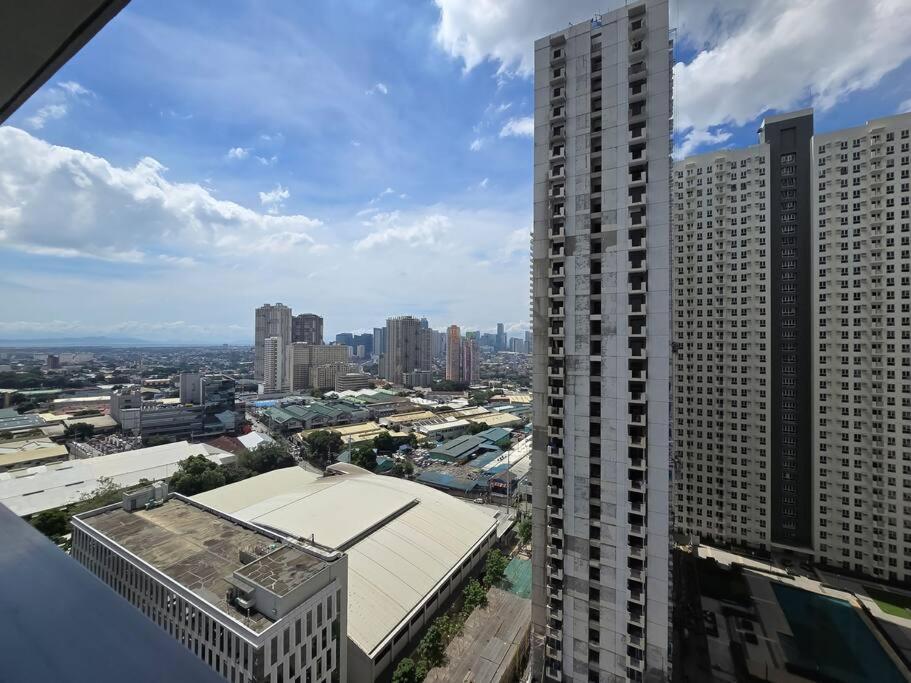 1Br Unit Condotel W Balcony Fame Residences #Fm57 Manila Exterior photo