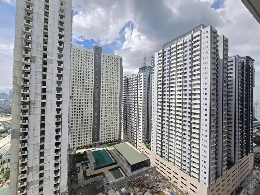 1Br Unit Condotel W Balcony Fame Residences #Fm57 Manila Exterior photo